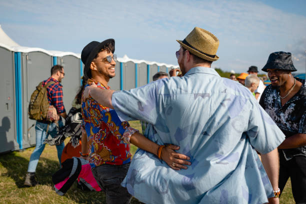 Best Emergency porta potty rental  in Tipton, CA